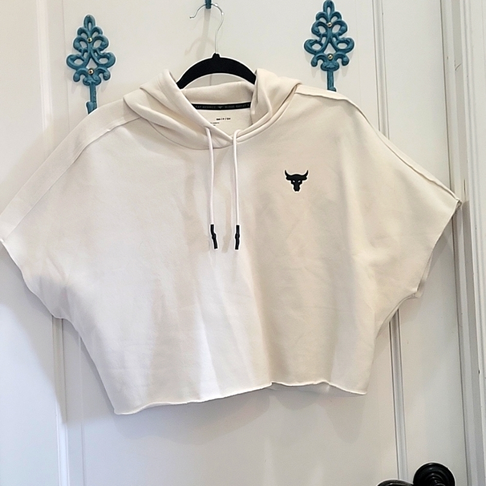 White baggy cropped sweater